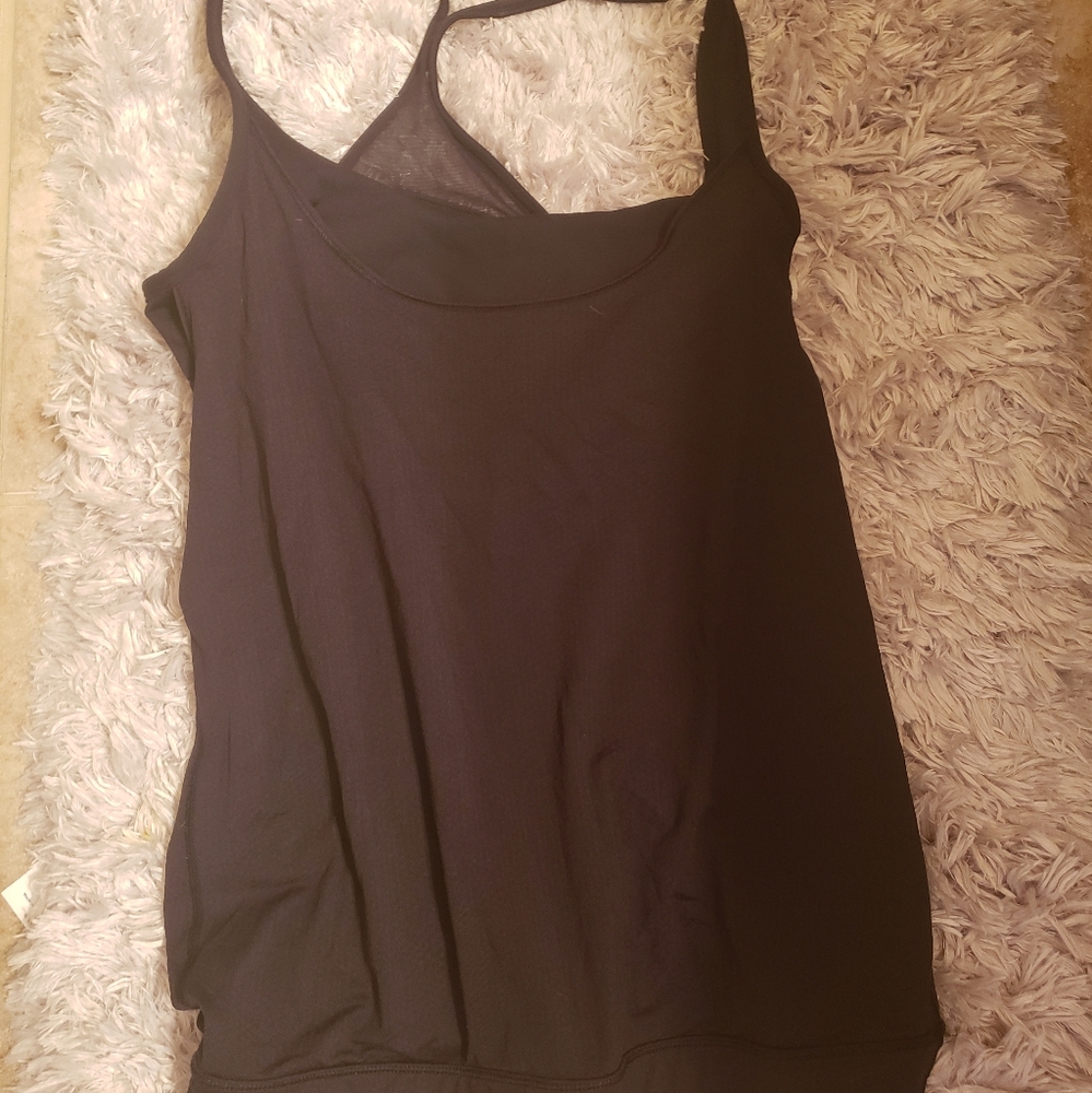 Lululemon tank